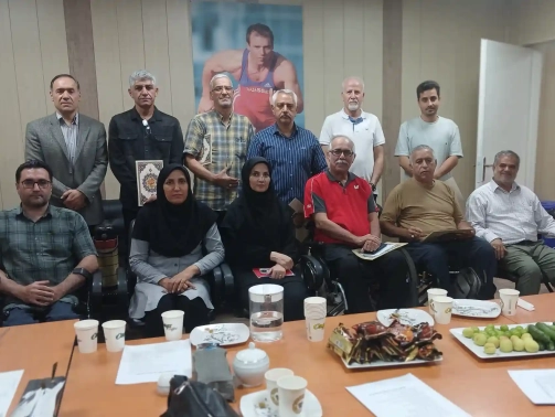 نشست رئیس هیات ورزش جانبازان و توان یابان البرز با مسئولین هیات های ورزشی جانبازان و معلولین